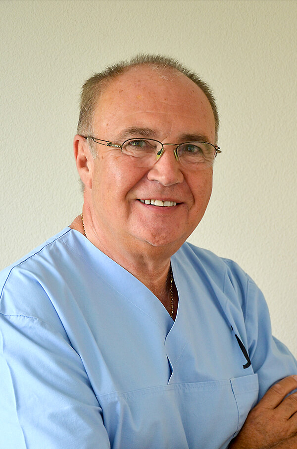 Zahnarzt-Waengi-J-Kutschy physiotherapie-tuebingen-hohaus-klinec-physiotherapeuten